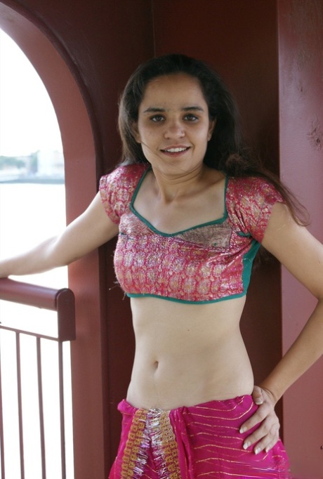 Jasmine Mathur naked images