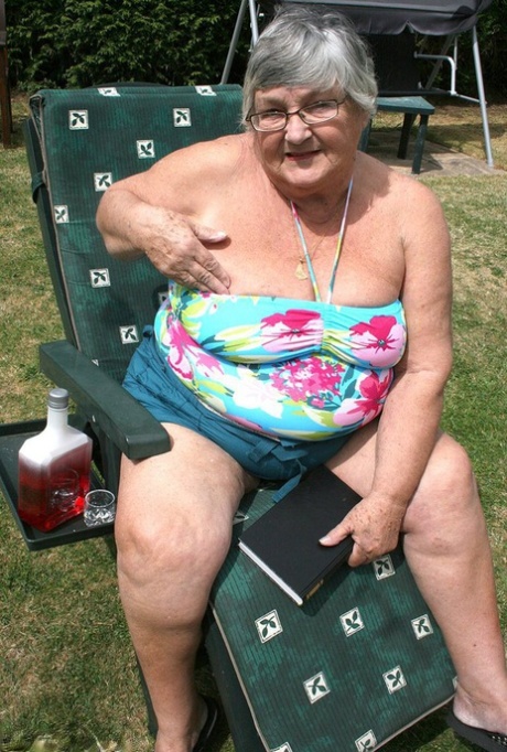 fat amateur granny huge cock naked images 1