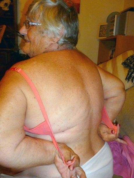old woman vr hot photos 1