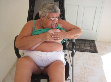 granny pormmm hot photos 1