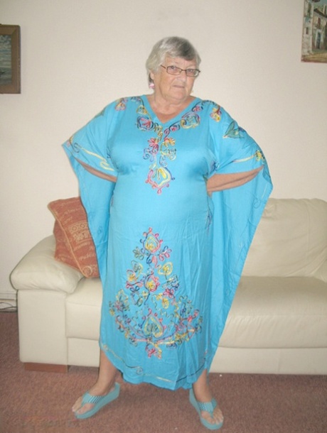 granny lorna blu