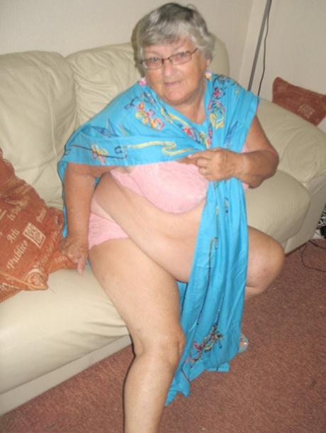 granny anal. hot image 1