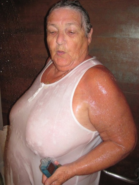 Grandma Libby sex image