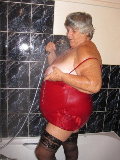 classic granny nude photos 1