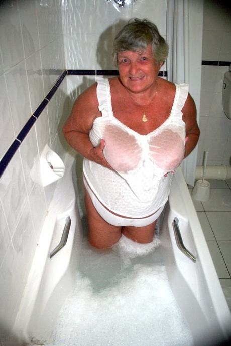 big fat old women group sex free gallery 1