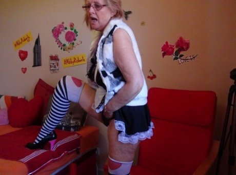 casting mature