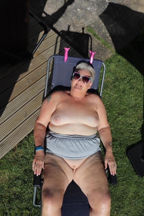 nasty thick granny big tits sex images 1