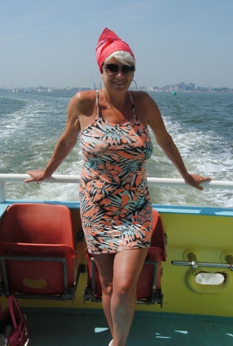 extended travel middle aged older woman xxx gallery 1