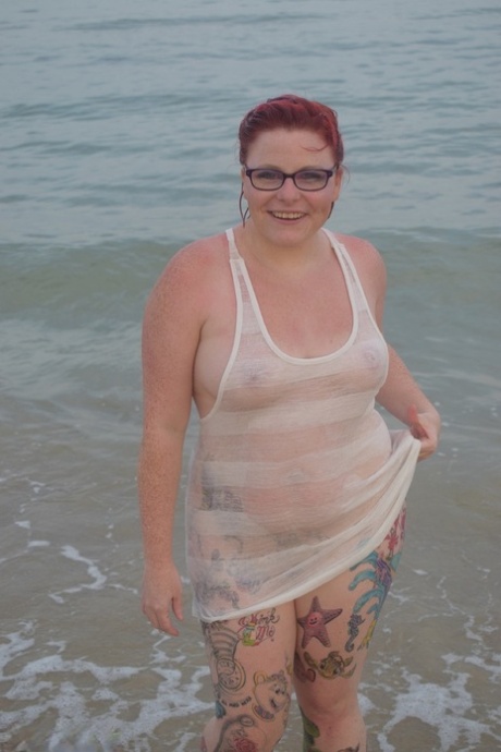 bbw granny on beach hot pics 1