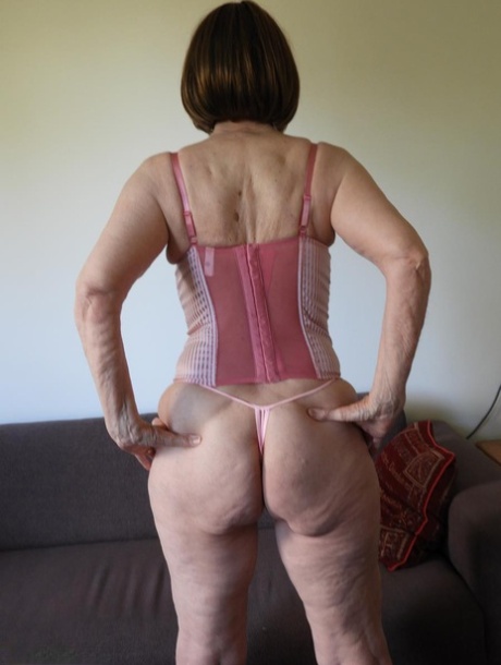 granny panties vs thongs xxx picture 1