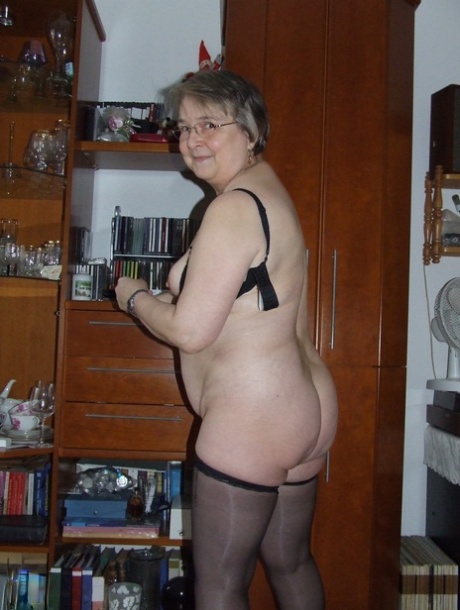 old black woman solo porn photo 1