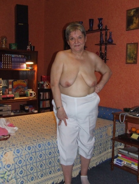 huge fat tits granny nude pictures 1