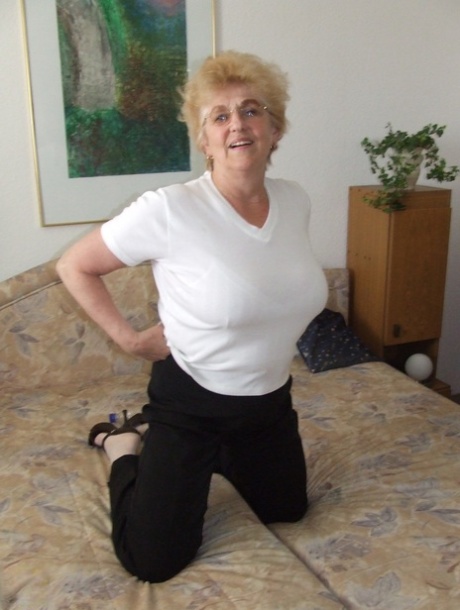 vip mature sex image 1