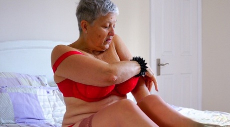 curvy mature ebony women xxx photo 1