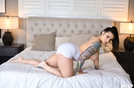 Ivy Lebelle porn pic